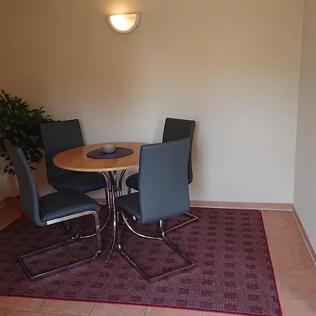 Apartamento Ferienwohnung Elena *